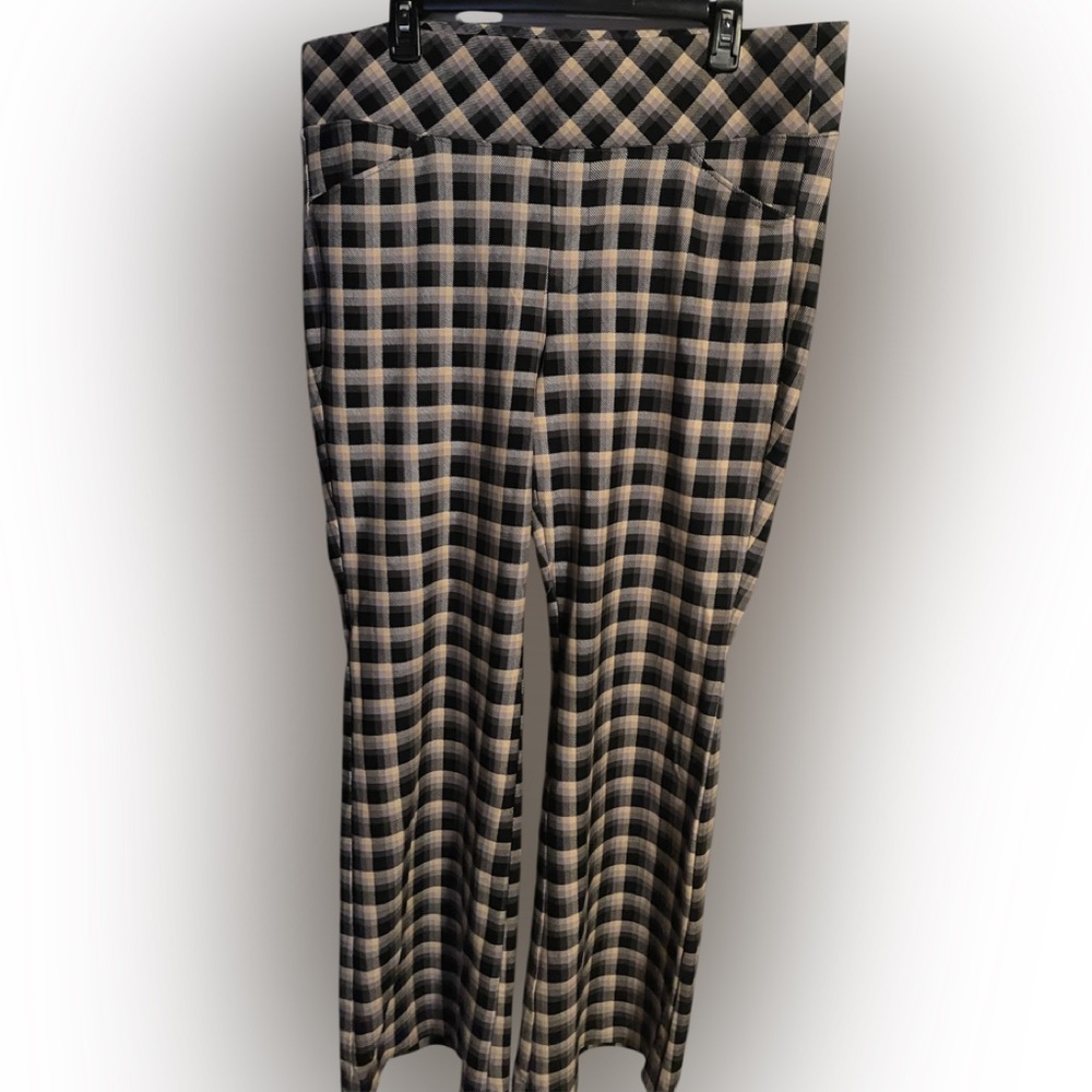 torrid Black & Cream Plaid High-Rise Flare Pants